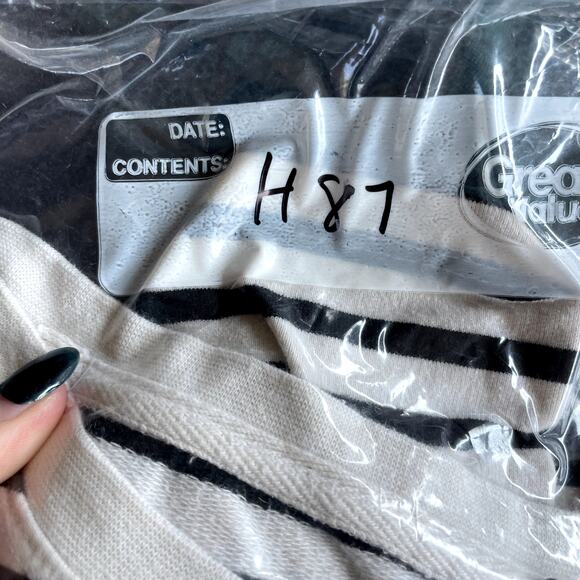 Betsy Johnson Black & White Striped Gold Lightning Bolt Long Sleeve Top - Size S - Picture 8 of 8